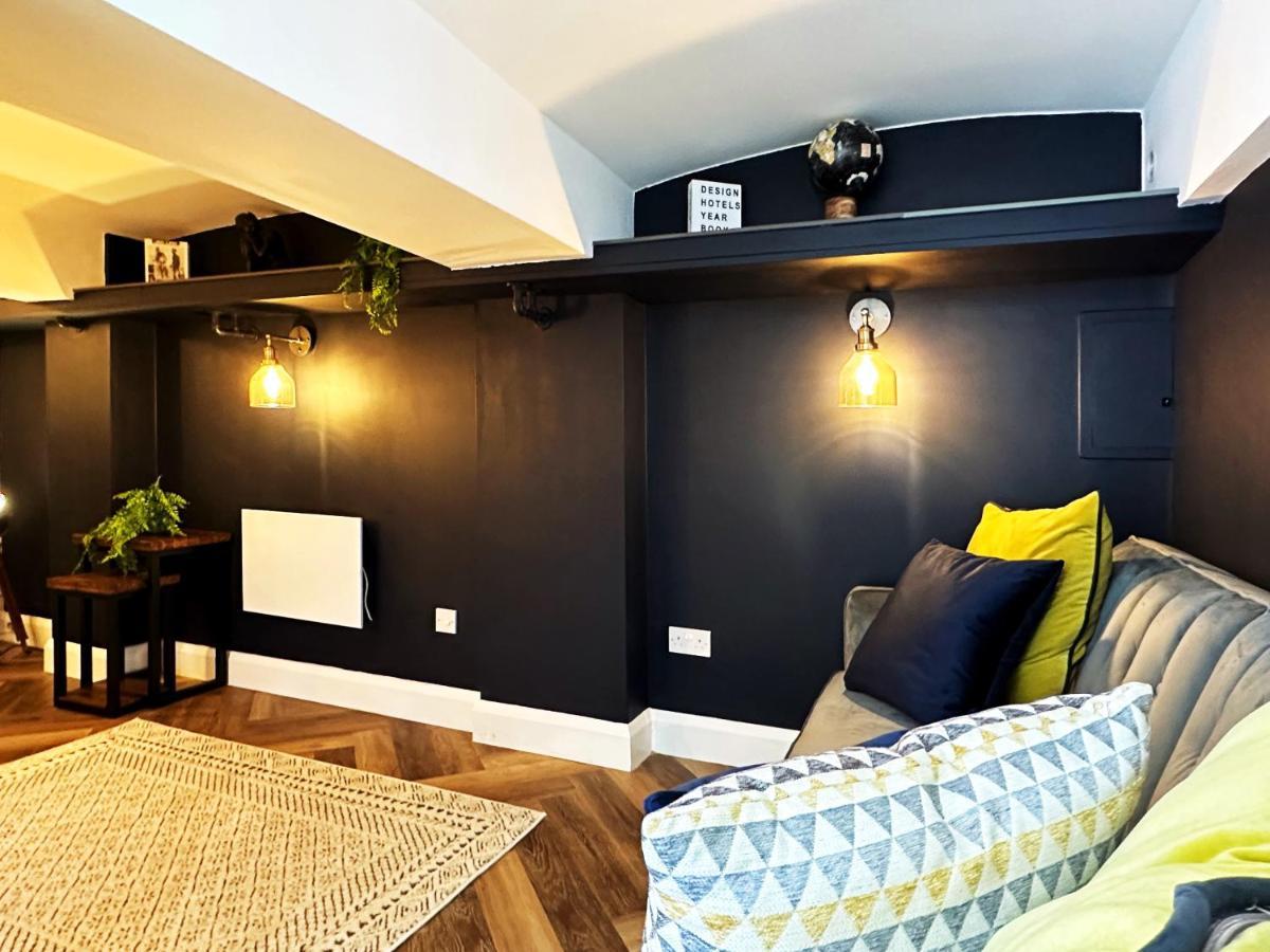 לונדון Liam Place Near Hyde Park - 1 Double Bed, 1 Sofa Bed, Spacious Apartment, Private Entrance מראה חיצוני תמונה