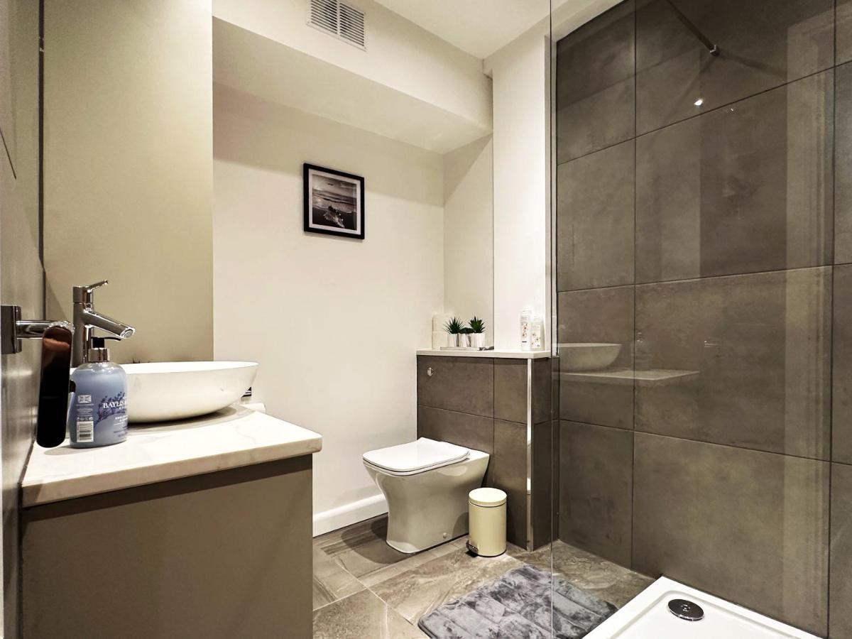 לונדון Liam Place Near Hyde Park - 1 Double Bed, 1 Sofa Bed, Spacious Apartment, Private Entrance מראה חיצוני תמונה